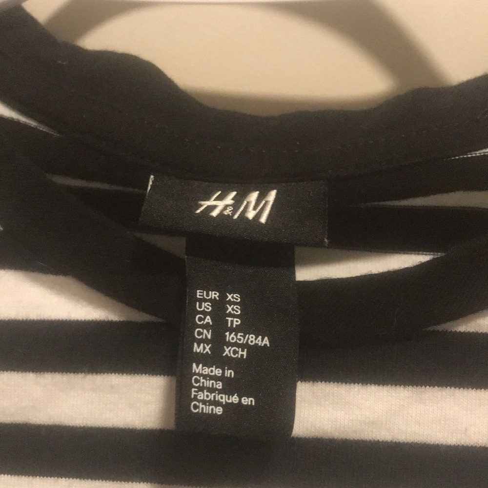 basic long sleeve - Picture 2 of 3